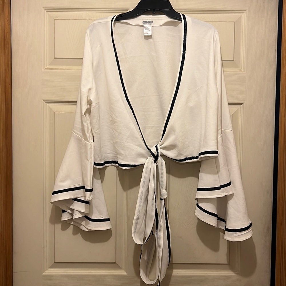 Bell Sleeve Tie Shirt